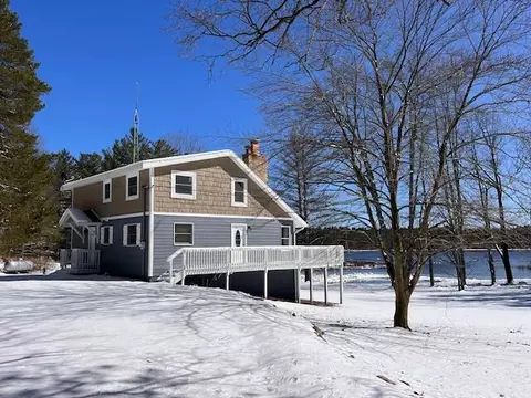 8519 Mcintosh Rd, Millersburg, MI 49759