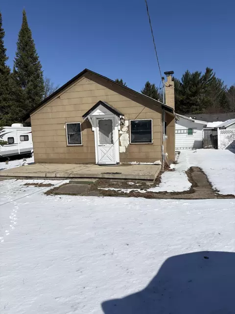 9419 W Airport Rd, Saint Helen, MI 48656