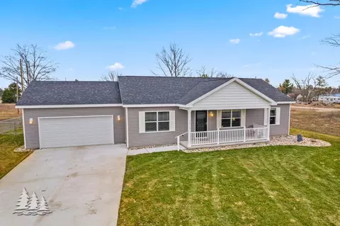 3211 Jenson St, Lewiston, MI 49756