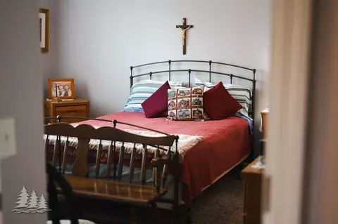 Bedroom - 3211 Jenson St, Lewiston, MI 49756 photo 8 of 19