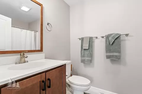 Bath - 3211 Jenson St, Lewiston, MI 49756 photo 5 of 7