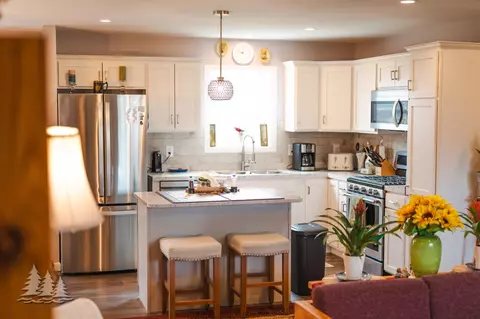 Kitchen - 3211 Jenson St, Lewiston, MI 49756 photo 4 of 12