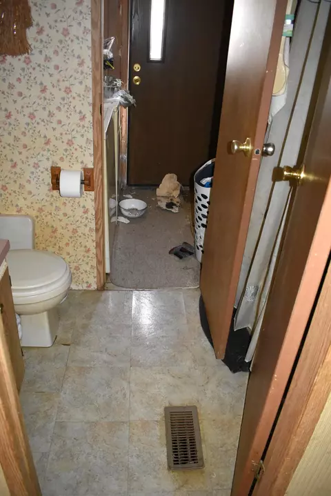 222 N E St, Cheboygan, MI 49721 photo 22