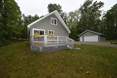 7075 W Nestel Rd, Houghton Lake, MI 48629