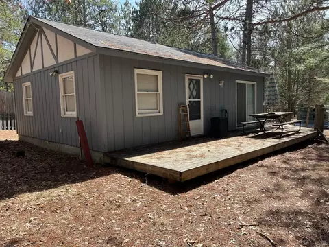 9731 W Carter Rd, Saint Helen, MI 48656