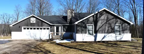 5875 M-32, Atlanta, MI 49709