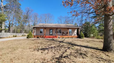 7142 Loud Dr, Oscoda, MI 48750