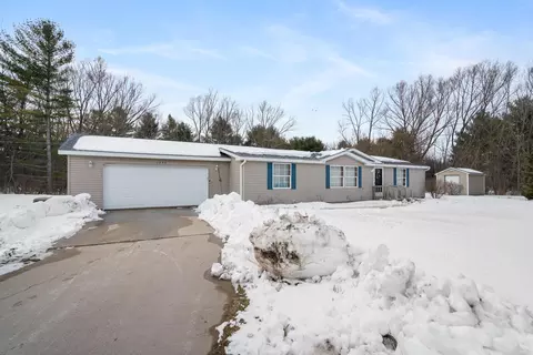 1236 Division St, Cheboygan, MI 49721