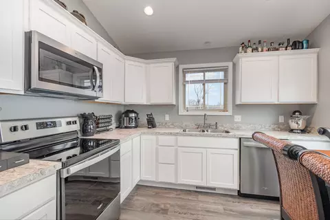 237 Lakeview Ct, Beaverton, MI 48612 photo 12
