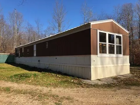 8904 Buck Trl, Frederic, MI 49733