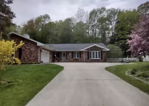 40 Serenity Ln, Harrisville, MI 48740