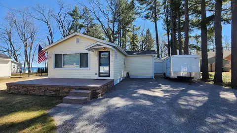 105 Kenmore Ave, Roscommon, MI 48653