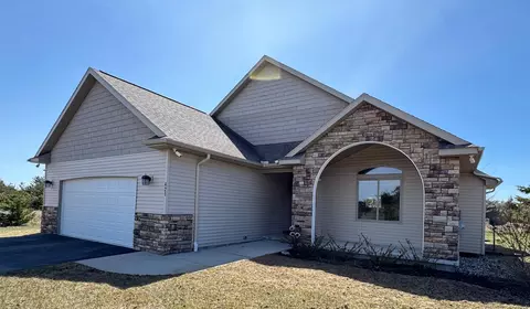 421 Goshawk Cir, Gaylord, MI 49735
