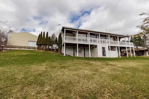 4849 Betterly Dr, Cheboygan, MI 49721