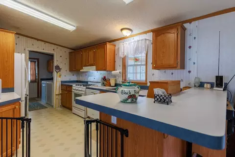 Kitchen - 4849 Betterly Dr, Cheboygan, MI 49721 photo 2 of 3