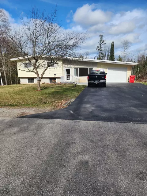 12115 Blanchard St, Ossineke, MI 49766