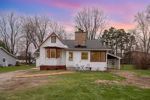 3046 E Miller Rd, Midland, MI 48640