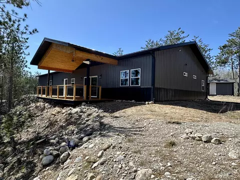 8510 Winding Ridge Dr, Millersburg, MI 49759