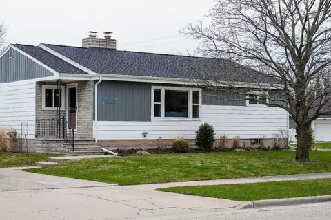 217 N Addison St, Alpena, MI 49707