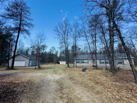 10756 E Cal Murray Trl, Roscommon, MI 48653