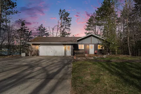 6602 Beach Rd, Johannesburg, MI 49751