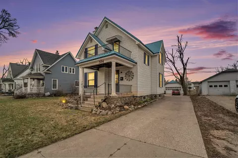 334 E Main Street St, Gaylord, MI 49735