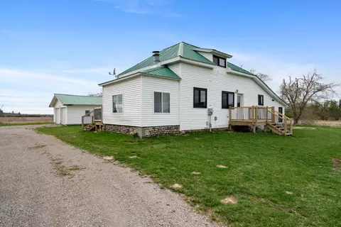 13944 Walker Hwy, Millersburg, MI 49759