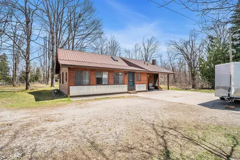 267 W Thumb Lake Rd, Vanderbilt, MI 49795 photo 3