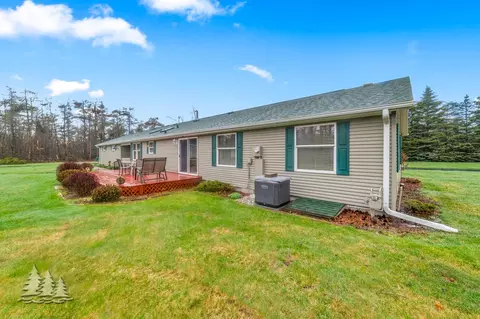 5335 Pinecrest Dr, Lewiston, MI 49756 photo 6