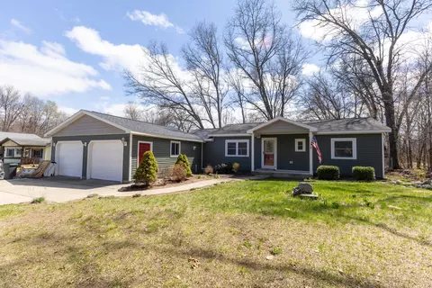317 Agate Dr, Roscommon, MI 48653