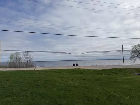 98 99 Heightsview, Houghton Lake, MI 48629