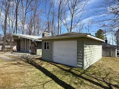 438 Jefferson Blvd, Roscommon, MI 48653 photo 16