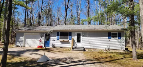 5608 Clifford, Topinabee, MI 49791