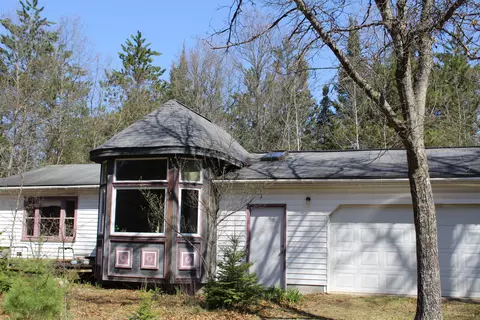 2032 W Oak Rd, Luzerne, MI 48636