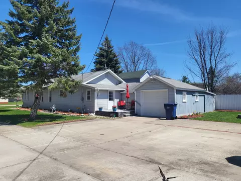 709 Park St, Grayling, MI 49738 photo 7