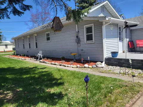 709 Park St, Grayling, MI 49738 photo 3
