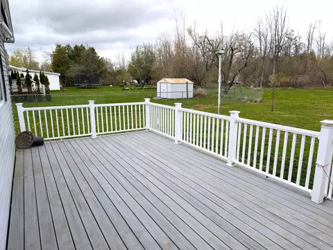 Exterior - 615 Duncan Ave, Cheboygan, MI 49721 photo 4 of 11