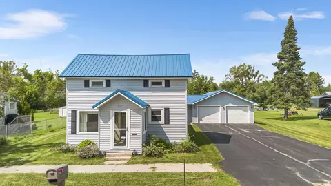 Exterior - 615 Duncan Ave, Cheboygan, MI 49721 photo 11 of 11