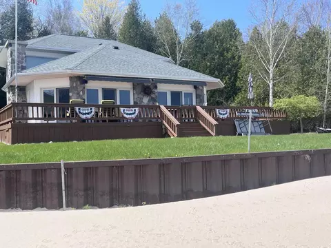 364 Harborview St, Harrisville, MI 48740