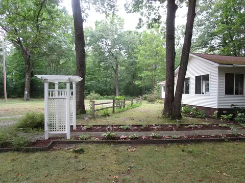 541 Ranch Rd, Indian River, MI 49749 photo 5