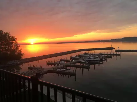 708 N Dockside Cir # E-5, Suttons Bay, MI 49682