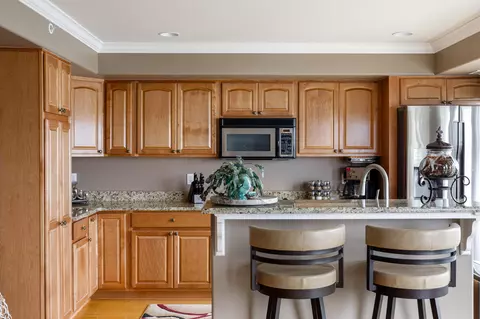 Kitchen - 708 N Dockside Cir # E-5, Suttons Bay, MI 49682 photo 7 of 8
