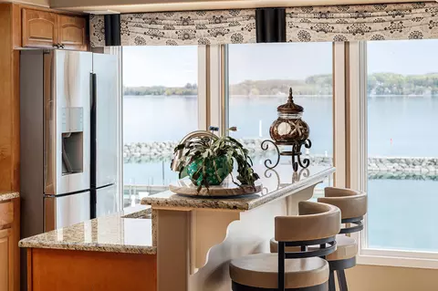 Kitchen - 708 N Dockside Cir # E-5, Suttons Bay, MI 49682 photo 4 of 8