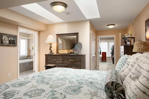 Bedroom - 708 N Dockside Cir # E-5, Suttons Bay, MI 49682 photo 1 of 6