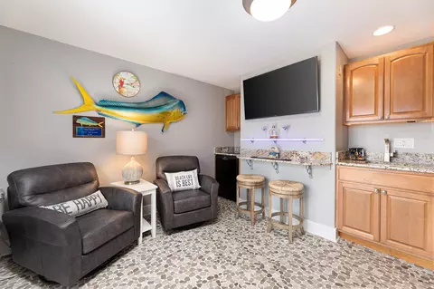 Living - 708 N Dockside Cir # E-5, Suttons Bay, MI 49682 photo 4 of 4