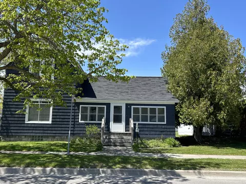 1033 S First Ave, Alpena, MI 49707