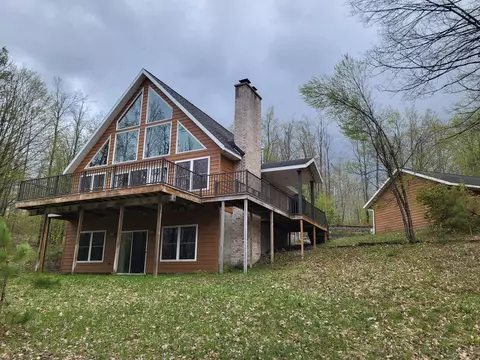 10470 Calumet Trl, Gaylord, MI 49735
