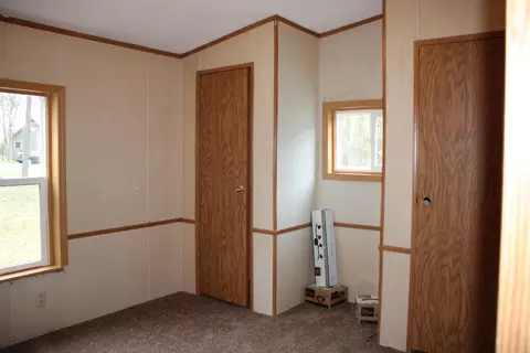 Bedroom - 1364 Lakeview Dr, Mio, MI 48647 photo 3 of 3