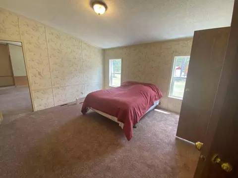 Bedroom - 1364 Lakeview Dr, Mio, MI 48647 photo 1 of 3