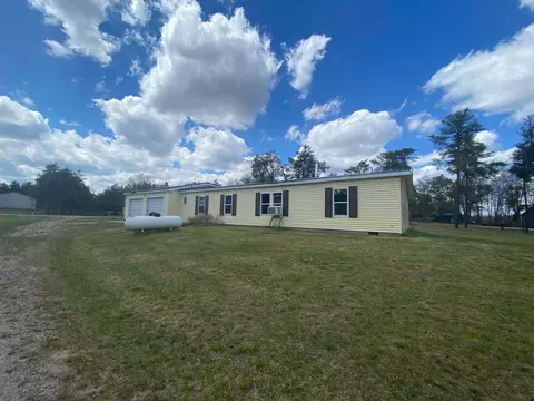 1364 Lakeview Dr, Mio, MI 48647